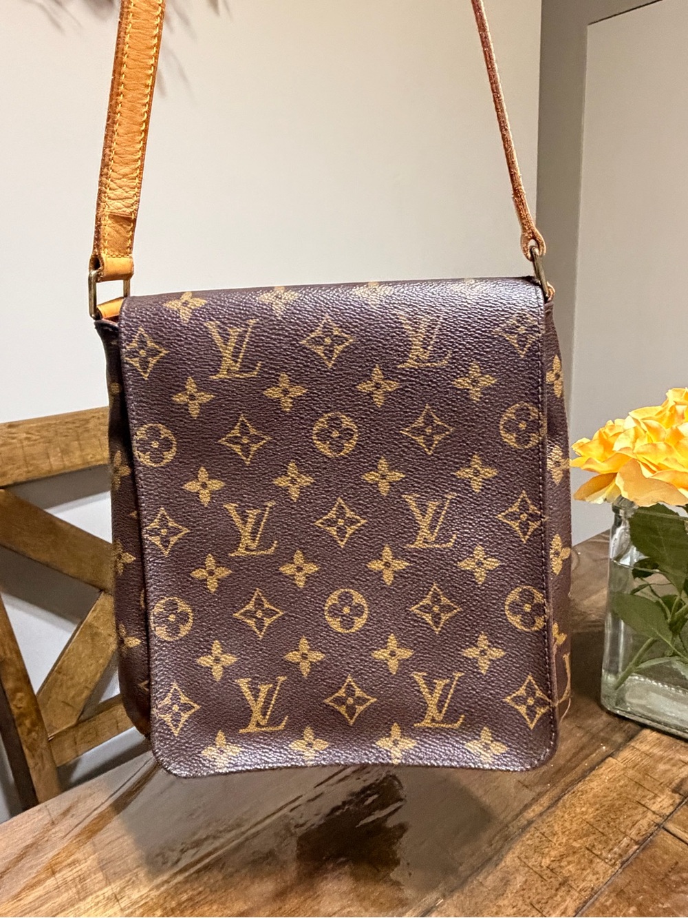 Musette Tango Monogram Short Strap - Picture 16 of 16